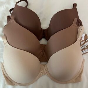 SKIMS Seamless Bra Trio - Beige, Light Brown, Dark Brown